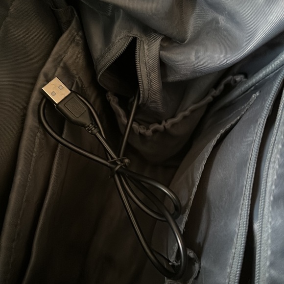 Himawari black backpack with connector port - good condition - laptop bag - Picture 7 of 10